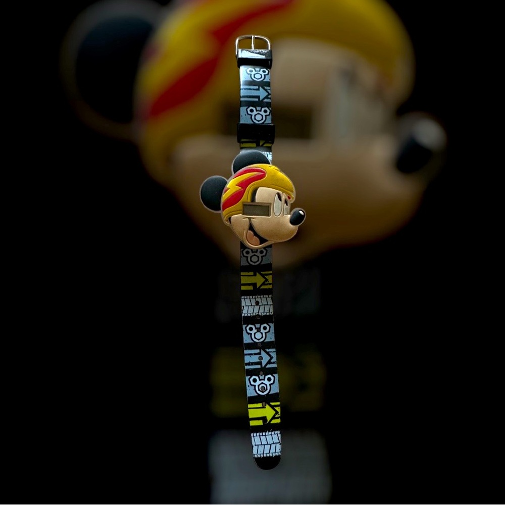 Mickey Mouse Themed Watch with Black and Yellow Strap Needs a fresh battery